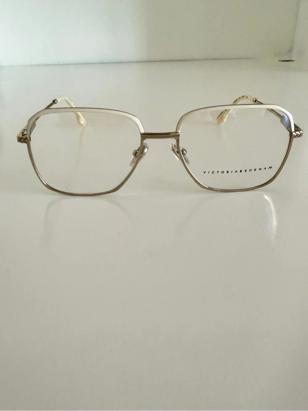 Victoria Beckham VB2108 Oversize Square Gold & White Chevron Glasses Full Set